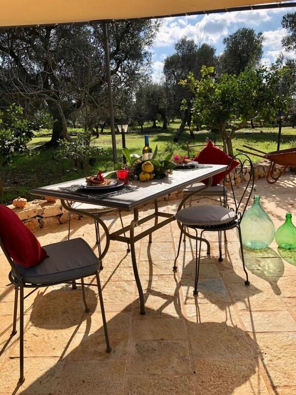 Chateaux Des Trulli San Michele Salentino Exterior photo